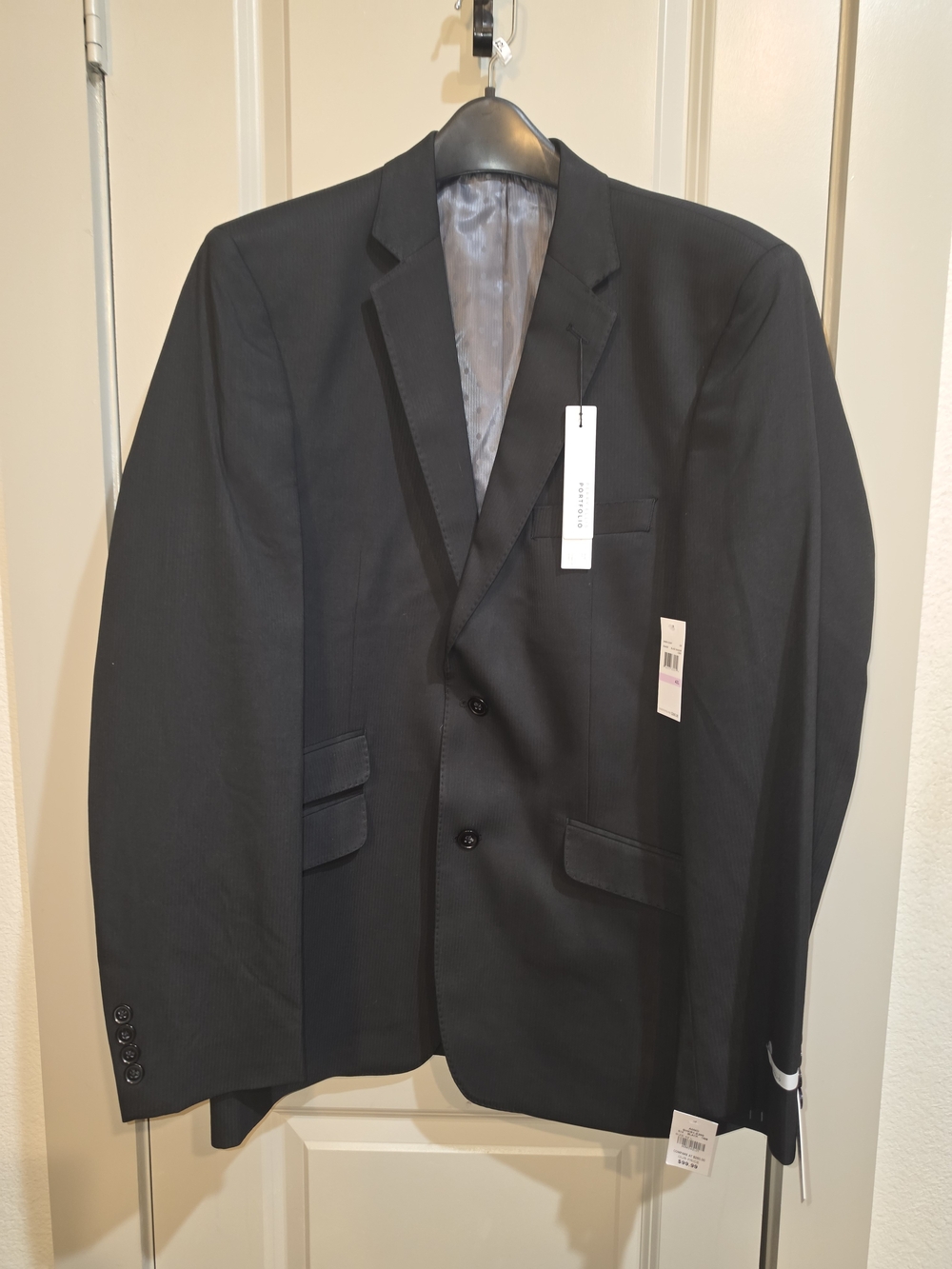 Perry Ellis Black Suit. Size 42L